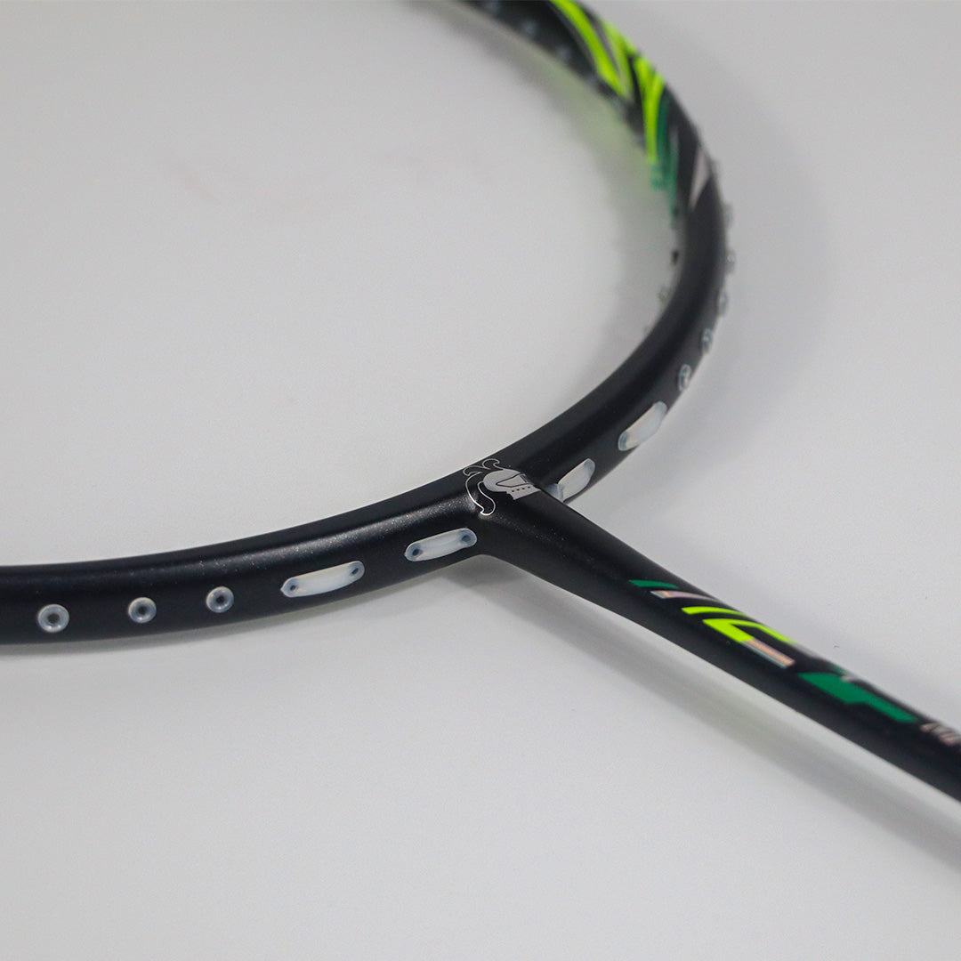 Black Knight MAGNUM 28XL OST2 Badminton Racket V26