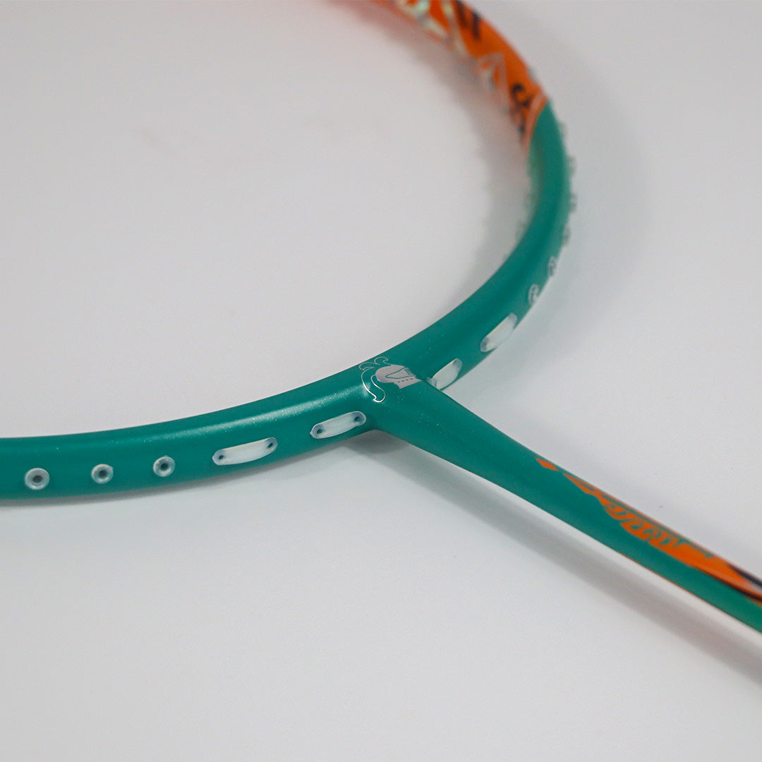 Black Knight MAGNUM 30HT OST2 Badminton Racket V26