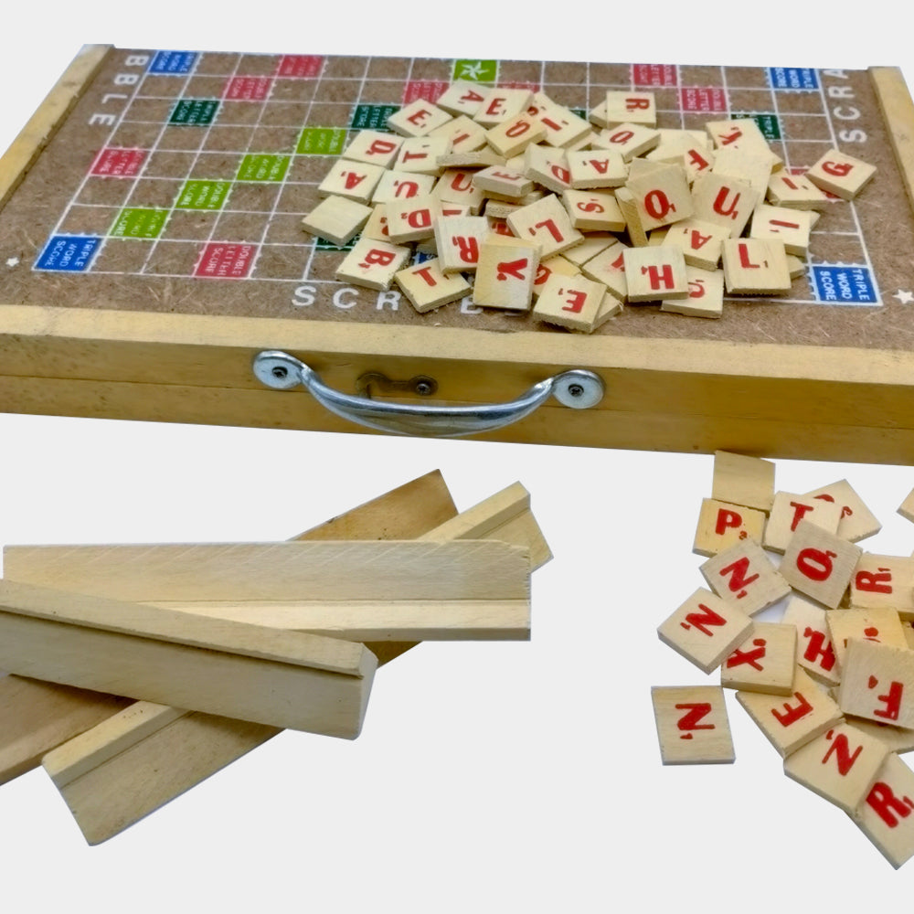 SCRABBLE SET